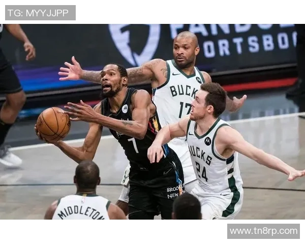 火箭逆转雄鹿的秘诀：杜兰特强势表现与乌杜卡巧妙调兵遣将